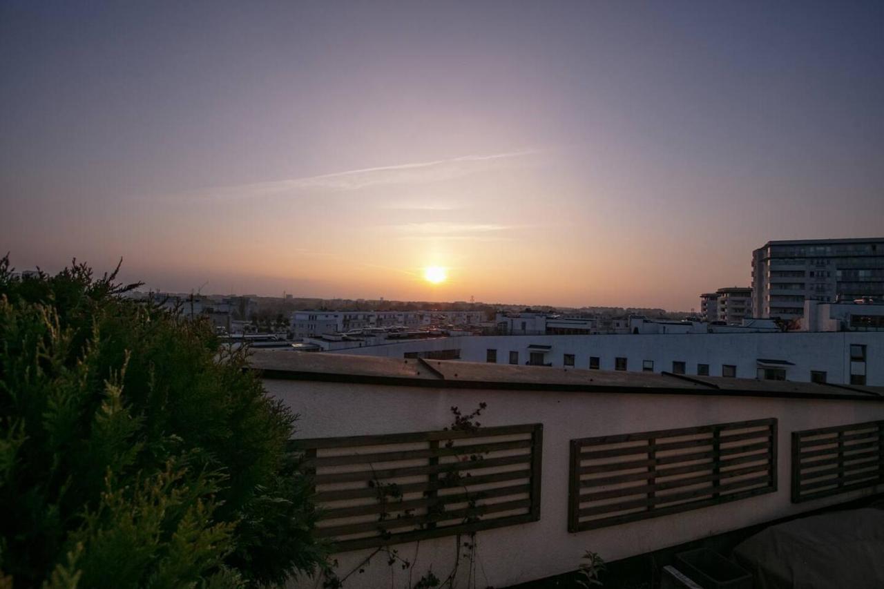 Dwupoziomowy, Rodzinny Apartament. Ochrona, Garaz. Warschau Buitenkant foto