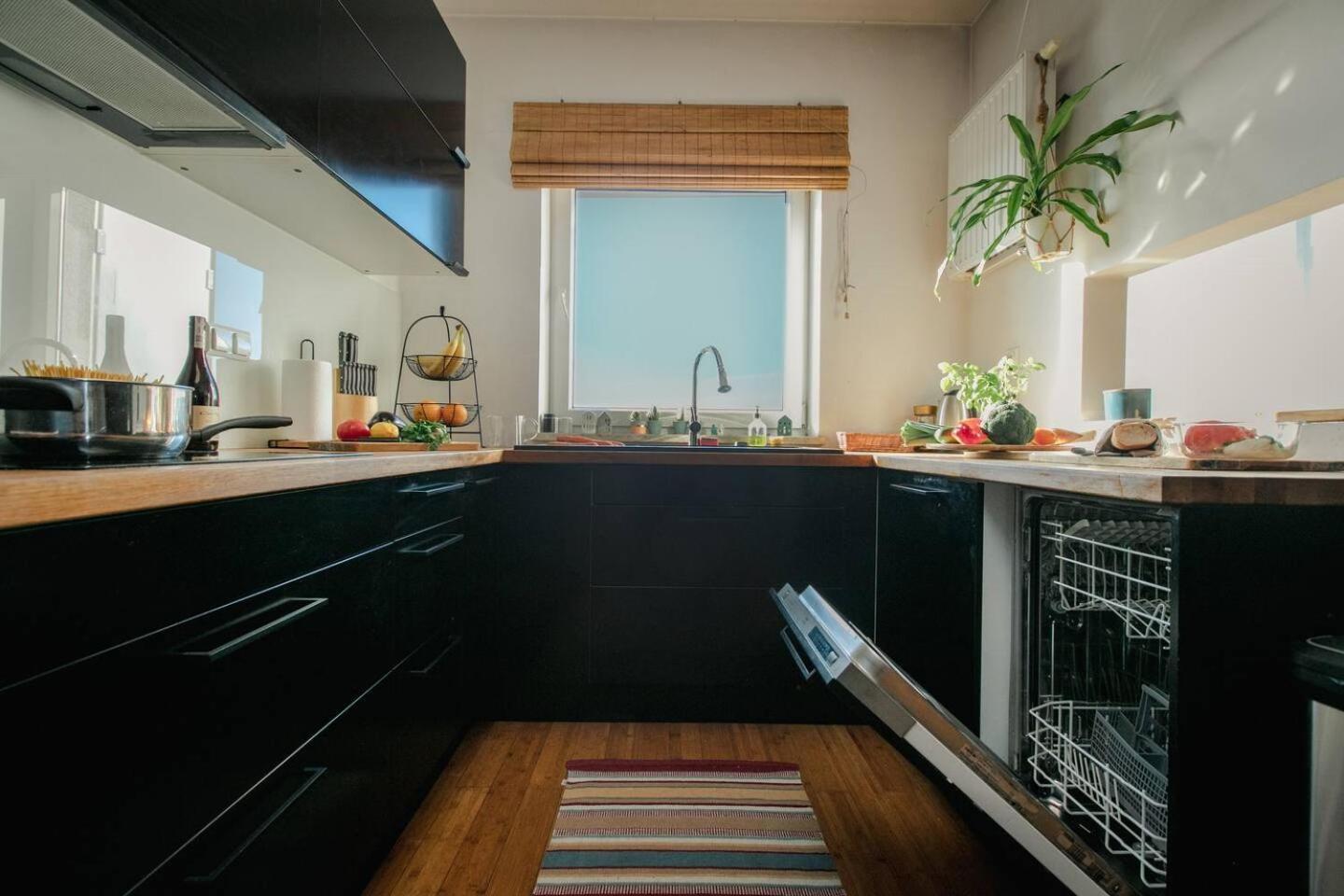Dwupoziomowy, Rodzinny Apartament. Ochrona, Garaz. Warschau Buitenkant foto